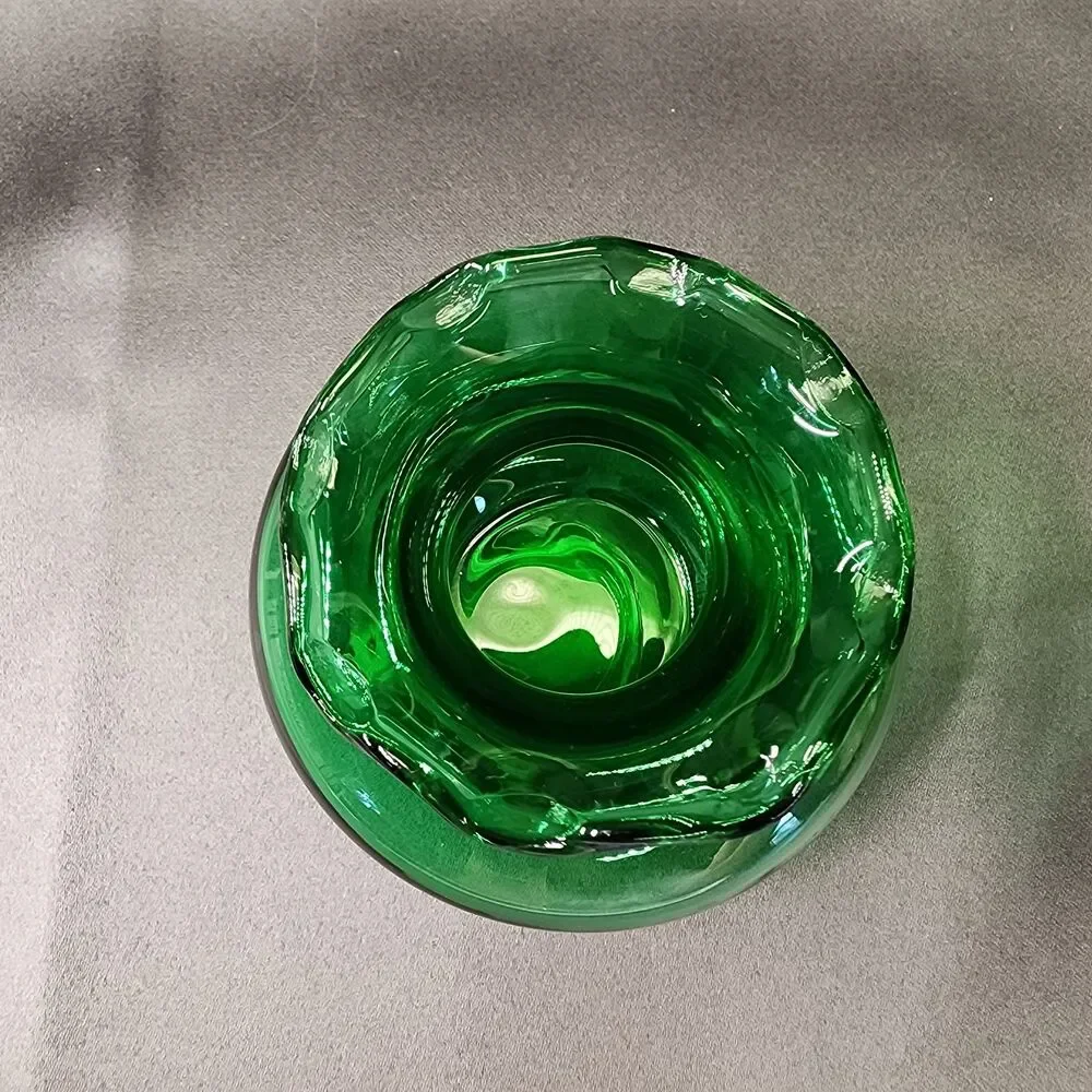 Vtg Anchor Hocking Emerald Green Glass Small Ruffled Edge Vase